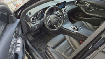 Mercedes Klasa C W205 2020 Mercedes-Benz Klasa C 2,0 benzyna 245 KM Full LED NAVI zarejestrowany 2.0, zdjęcie 5