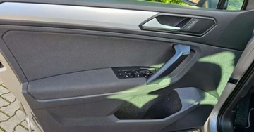 Volkswagen Tiguan II SUV 1.5 TSI EVO 150KM 2019 Volkswagen Tiguan Highline DSG Gwarancja, zdjęcie 32