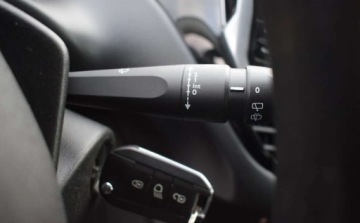 Peugeot 208 I Hatchback 5d Facelifting 1.6 BlueHDi 75KM 2018 Peugeot 208 Peugeot 208 1.6 BlueHDI Tablet, Klima 1.6 Diesel 75KM, zdjęcie 20