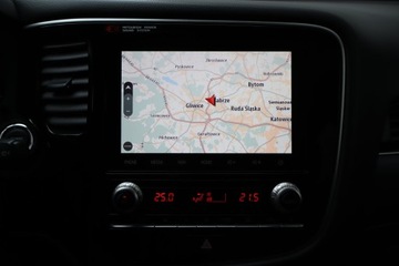 Mitsubishi Outlander III SUV PHEV Facelifting 2020 2.4 PHEV 224KM 2020 Mitsubishi Outlander 2.4 PHEV, Salon Polska, zdjęcie 20