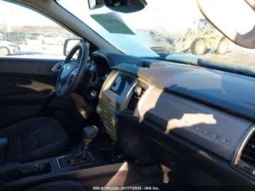 Ford Ranger VI 2023 Ford Ranger 2023r., XLT, od ubezpieczalni 2.3 Benzyna 270KM, zdjęcie 8