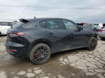 Maserati Levante 2022 Maserati Levante 2022, 3.0L, 4x4, MODENA, od ubezpieczalni 3.0 Benzyna, zdjęcie 4