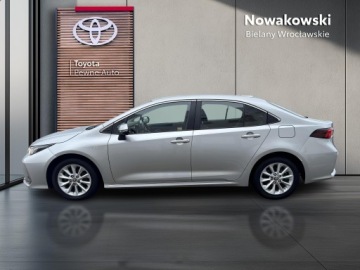 Toyota Corolla XII Sedan 1.8 Hybrid 122KM 2022 Toyota Corolla 1.8 Hybrid Comfort Seria E21 (2019-, zdjęcie 1