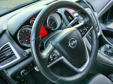 Opel Astra J Hatchback 5d 1.6 Turbo ECOTEC 180KM 2012 OPEL ASTRA J*1.6 TURBO*MOC-180PS*LED* BI-XENON*SKÓRA*NAGŁOŚNIENIE INFINITY*, zdjęcie 20