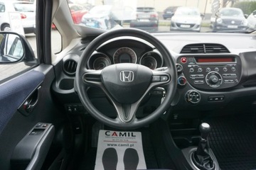 Honda Jazz III 1.2 i-VTEC 90KM 2011 Honda Jazz zadbana, ekonomiczna, rok gwarancji,, zdjęcie 13