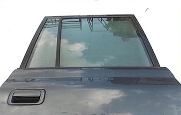 LAND CRUISER 80 SKLO (OKNO) Z DVEŘE KLIKA PRAVÝ ZADNÍ 90-97