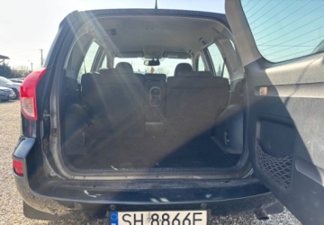 Toyota RAV4 III MPV 2.2 16V D-4D 136KM 2006 Toyota RAV4 Naped 4x4 2.2 Diesel 136KM, zdjęcie 5