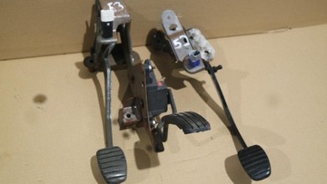 PEDAŁ PEDAŁY GAZU HAMULCA SPRZĘGŁA RENAULT CLIO III