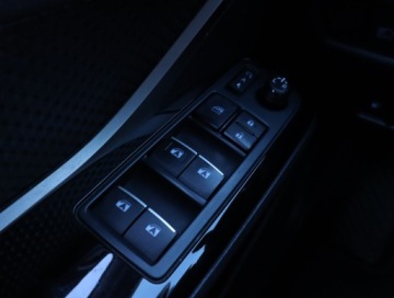 Toyota C-HR I Crossover 1.8 Hybrid 122KM 2018 Toyota C-HR 1.8 Hybrid, Salon Polska, Serwis ASO, zdjęcie 15