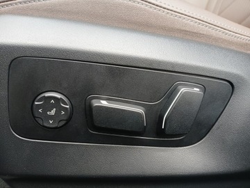 BMW Seria 5 G90-91 Touring 2.0 520d 197KM 2025 BMW 520 BMW 520d xDrive M Pakiet M Pro harman/kard, zdjęcie 10