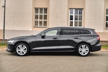 Volvo V60 II  Kombi 2.0 D3 150KM 2019 V60 SKÓRZANA TAPICERKA PODGRZEWANE FOTELE EL. KLAPA FULL LED VIRTUAL, zdjęcie 9