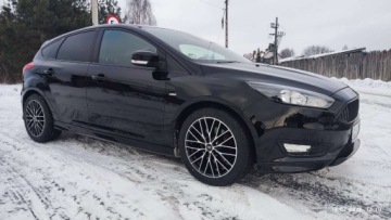 Ford Focus III Sedan Facelifting 1.5 EcoBoost 182KM 2018 Ford Focus Ford Focus 1.5 Benzyna 182KM St Line Czarny Z Niemiec, zdjęcie 1