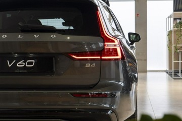 Volvo V60 II  Kombi Facelifting 2.0 B4 B 197KM 2025 Volvo V60 Plus Dark B4 Mild hybrid Benzyna 197 KM, zdjęcie 9