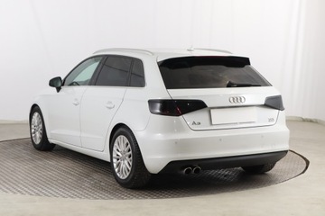Audi A3 8V Hatchback 3d 2.0 TDI 150KM 2014 Audi A3 2.0 TDI, 4X4, Skóra, Xenon, Bi-Xenon, zdjęcie 3