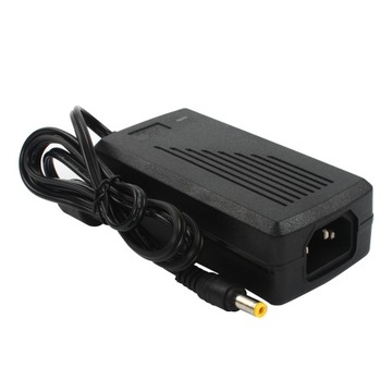 Uniwersalna ładowarka sieciowa 12V 5A AC100-240V na DC
