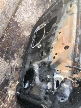 DVEŘE LEVÝ PŘEDNÍ 508 II