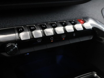 Peugeot 3008 II Crossover Facelifting  1.5 BlueHDi 130KM 2021 Peugeot 3008 Allure Pack automat navi kamera, zdjęcie 28