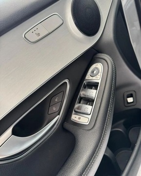 Mercedes GLC C253 SUV 2.0 250 211KM 2016 Mercedes-Benz GLC Salon Polska 2.0 Benzyna 211KM, zdjęcie 6