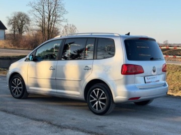 Volkswagen Touran II 1.6 TDI 105KM 2014 Volkswagen Touran Raty Panorama Automat DSG Klimatronic Navi 7 osobowy Za, zdjęcie 29