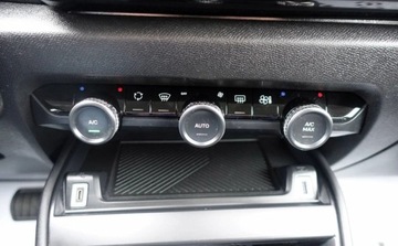 Citroen 2023 Citroen C4 136KM Automat Niski przebieg Full LED Tablet Elektryk Stan BDB, zdjęcie 20