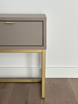 Прикроватная тумбочка бежевого золота CAPPUCCINO матовый стол