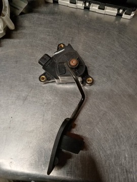 Potencjometr Gazu Nissan Micra K12 18002AX700