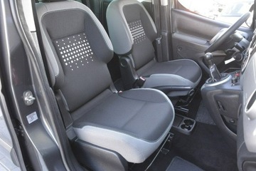 Citroen Berlingo II Van Facelifting 2015 1.6 BlueHDi 100KM 2016 Citroen Berlingo 1.6HDI doinwestowany Car Play led, zdjęcie 18