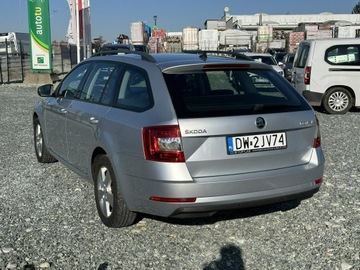 Skoda Octavia III Kombi Facelifting 1.6 TDI 115KM 2020 Škoda Octavia Skoda Octavia 1.6TDi 115KM 2020, zdjęcie 6
