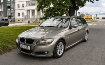 BMW Seria 3 E90-91-92-93 Touring E91 2.0 320d EfficientDynamics 163KM 2012 BMW Seria 3 2,0D 2012 r. Lift iDrive Navi 2.0 Diesel 163KM