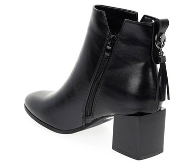 Элегантные черные ботинки на зимней колодке, размер 39.