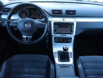 Volkswagen Passat CC 2.0 TDI-CR DPF 140KM 2009 VW Passat CC 2.0 TDI, Klima, Klimatronic, zdjęcie 6