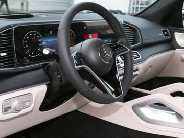 Mercedes GLE V167 SUV Facelifting 2.0 300d 269KM 2025 MERCEDES-BENZ GLE 300 d 4-Matic AMG Line 2.0 (269KM) 2025, zdjęcie 5