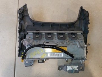 PRIUS PLUS + AIRBAG ULOŽENÍ KOLENO ŠEDÁ DO 15R