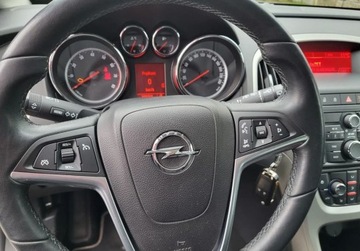 Opel Astra J Hatchback 5d 1.6 Twinport ECOTEC 115KM 2011 Opel Astra Opel Astra 1.6 115PS Dobre wyposazenie Kola Lato Zima 1.6, zdjęcie 5