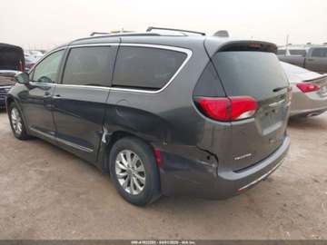 Chrysler Pacifica II 2018 Chrysler Pacifica 2018 Chrysler Pacifica Touring L FWD 3.6 Benzyna 293KM, zdjęcie 2
