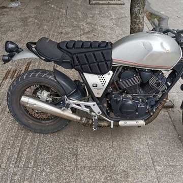 ПОДУШКА АВТОМОБИЛЬНОГО СИДЕНЬЯ