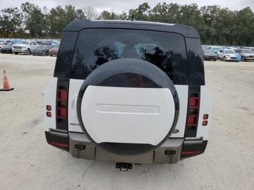 Land Rover Defender IV (L663) 2023 Land Rover Defender 130 X-Dynamic SE 2023 3.0l 3.0 Benzyna 395KM, zdjęcie 2