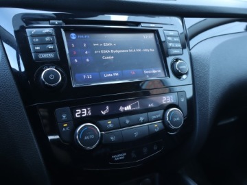 Nissan Qashqai II Crossover 1.2 DIG-T 115KM 2016 Nissan Qashqai 1.2 DIG-T, Salon Polska, zdjęcie 11