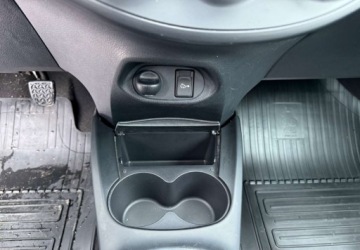 Toyota Yaris III Hatchback 5d Facelifting 1.0 VVT-i 69KM 2014 Toyota Yaris Toyota Yaris Benzyna 70KM, zdjęcie 17