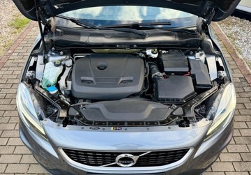 Volvo V40 II Cross Country Facelifting 2.0 T4 190KM 2018 Volvo V40 T4 R-DESIGN 190KM alcantara FULL LED bezwypadkowy 1 wlasciciel F, zdjęcie 34