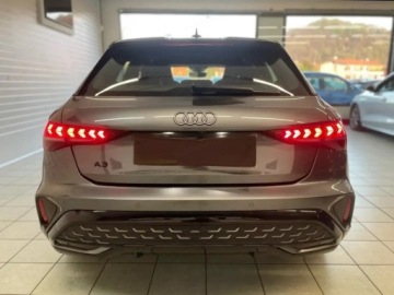 Audi A3 8Y Sportback Facelifting 1.5 35 TFSI 150KM 2026 AUDI A3 35 TFSI S Line Sportback Hatchback 1.5 (150KM) 2026, zdjęcie 1