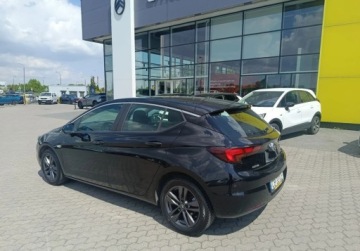 Opel Astra K Hatchback 5d 1.4 Turbo 150KM 2019 Opel Astra Pierwszy wlasciciel. Salon Polska 1.4 Benzyna 150KM, zdjęcie 1