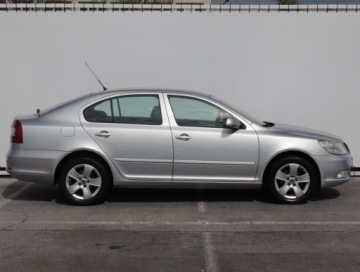 Skoda Octavia II Kombi 1.4 TSI 122KM 2009 Skoda Octavia 1.4 TSI, Salon Polska, Klima, zdjęcie 5