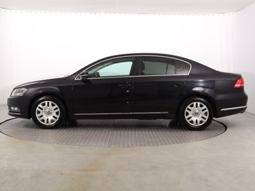 Volkswagen Passat B7 Limousine 2.0 TDI CR DPF BlueMotion 140KM 2014 VW Passat 2.0 TDI, Salon Polska, Serwis ASO, zdjęcie 2