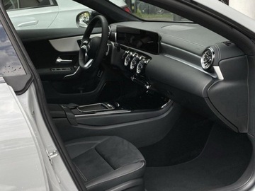 Mercedes CLA C118/X118 Shooting Brake Facelifting 2.0 250 224KM 2025 CLA 250 4-Matic AMG Line Shooting Brake 2.0 (224KM) 2025, zdjęcie 13