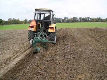 ЛЕЗВИЕ ДЛЯ 2-Х И 3-ЛЕПНЫХ ПЛУГОВ ПОЛИРОВКА ПЛУГА + ВИНТЫ С 3 ОТВЕРСТИЯМИ