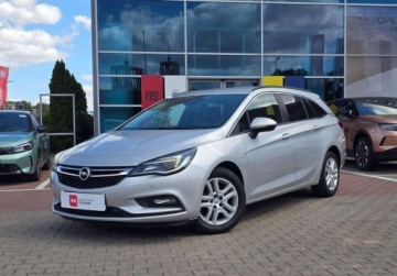 Opel Astra K Sports Tourer 1.6 CDTI 136KM 2017 Opel Astra 1,6 CDTi 136KM Enjoy Kombi - salon PL, bezwypadkowy 1.6 Diesel, zdjęcie 1