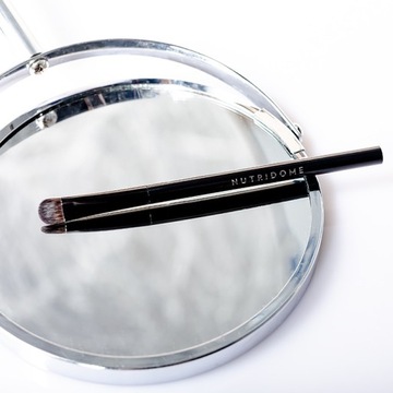 ПЛОСКАЯ кисть для теней для макияжа, синтетическая, пушистая, мягкая, ВЕГАНСКАЯ.