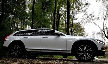 Volvo V90 II Kombi 2.0 D4 190KM 2019 Volvo V90 Cross Country Cross Country Brazowe ..., zdjęcie 5