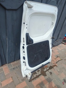 DVEŘE BOČNÍ PRAVÉ POSUVNÉ DACIA DOKKER